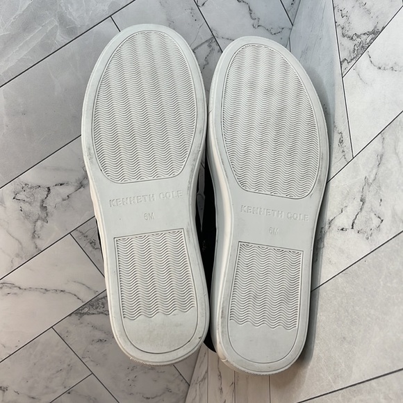 NWT Kenneth Cole New York Womens Kiera Black Zipper Slip On Leather Sneakers 6M - Picture 7 of 9